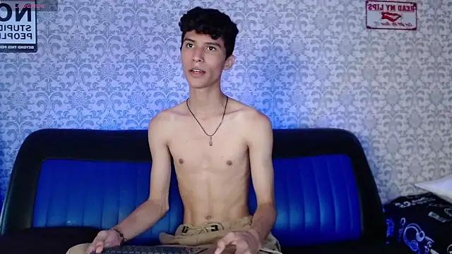 Stripchat gay sex cam mr_clawthorne
